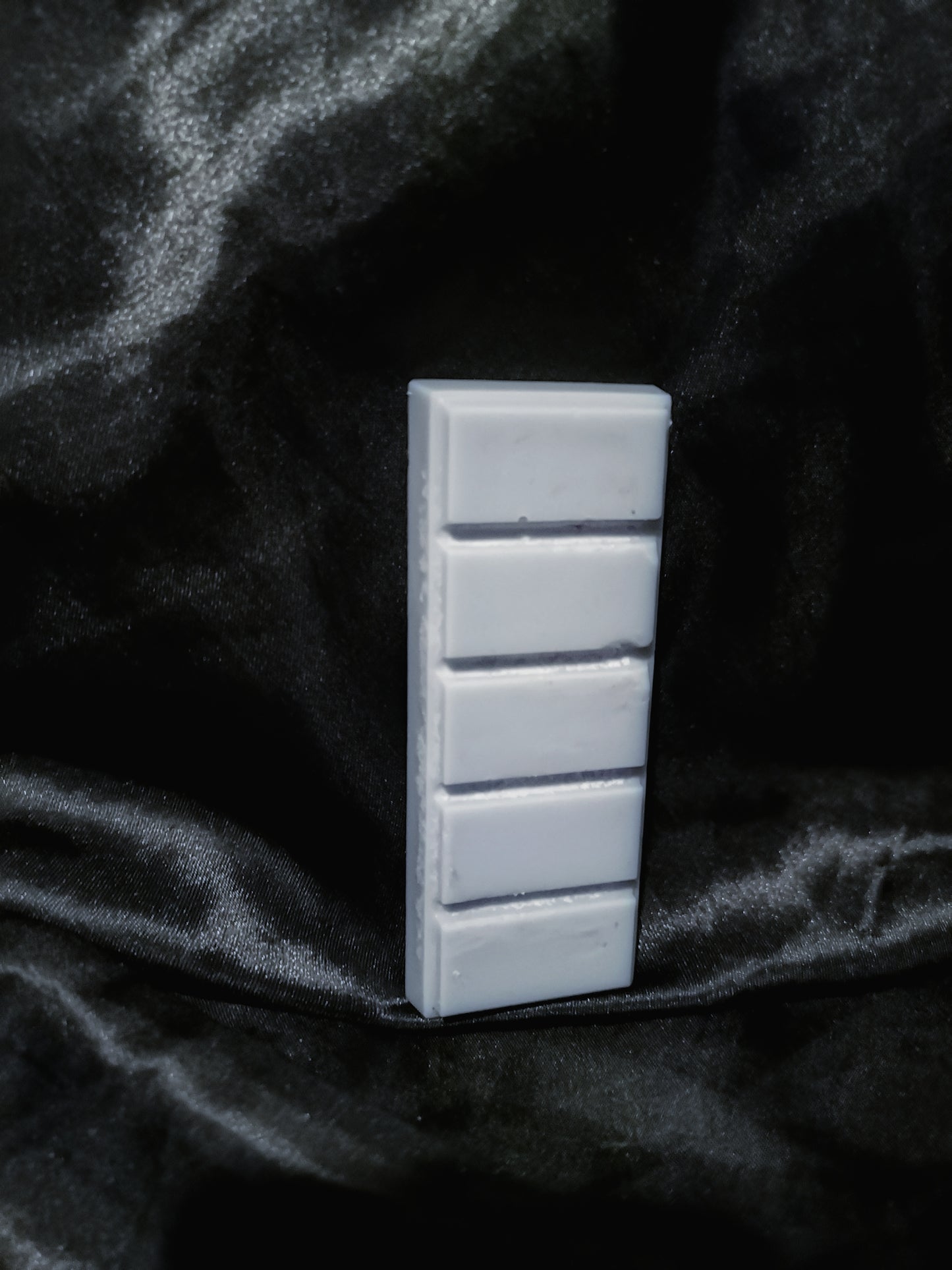 Ari Grande "Love Triangle" (trope inspired) Snap Bar