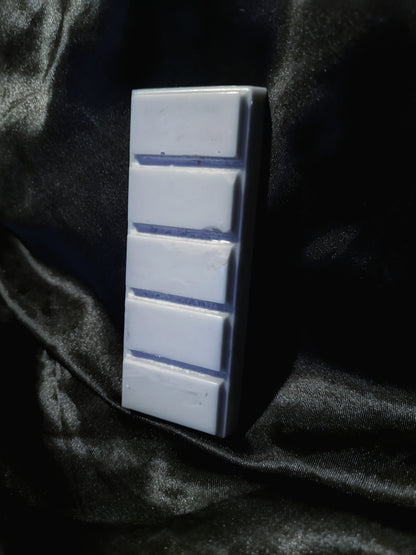 Ari Grande "Love Triangle" (trope inspired) Snap Bar